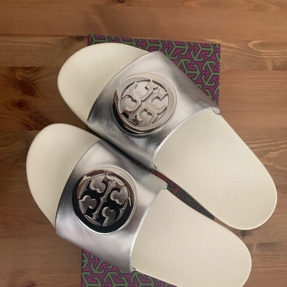 Tory Burch Slides size 9 NWT